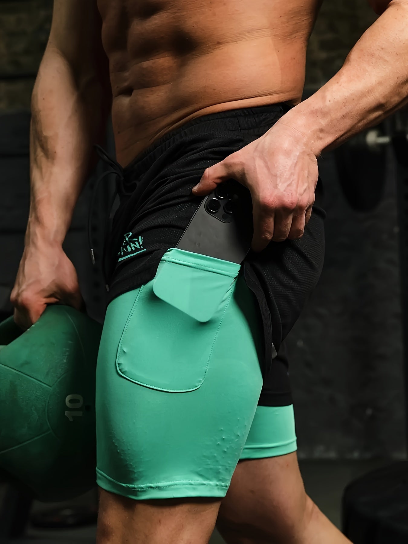 EliteFit Double Layer Shorts - 2-in-1 Stretch Sports Shorts with Inner Pocket for Men's Summer Gym Workout Training